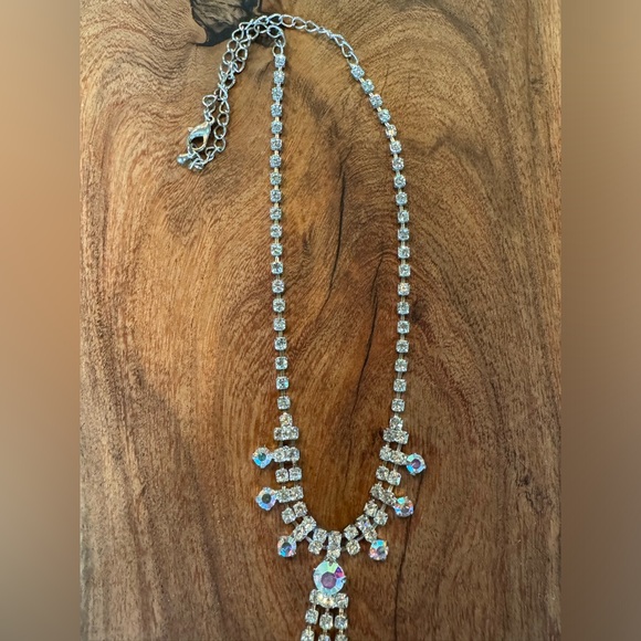 Radiant Elegance Crystal Vintage Necklace‎ - Picture 4 of 6